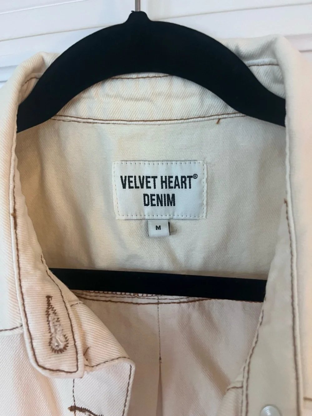 Velvet Heart Off White Denim Short Sleeve Jacket - Picture 3 of 7